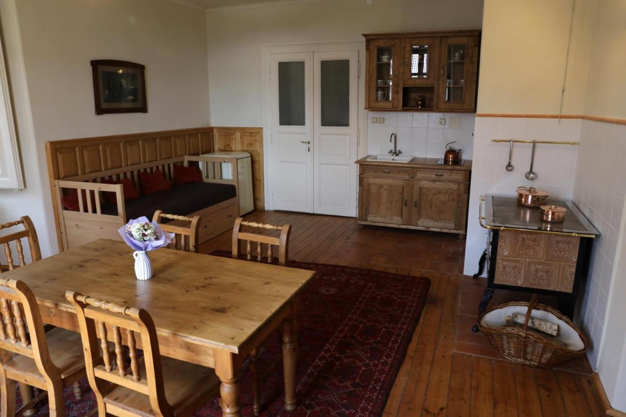 Historicke Apartmany Zelenohorska Posta Nepomuk Extérieur photo